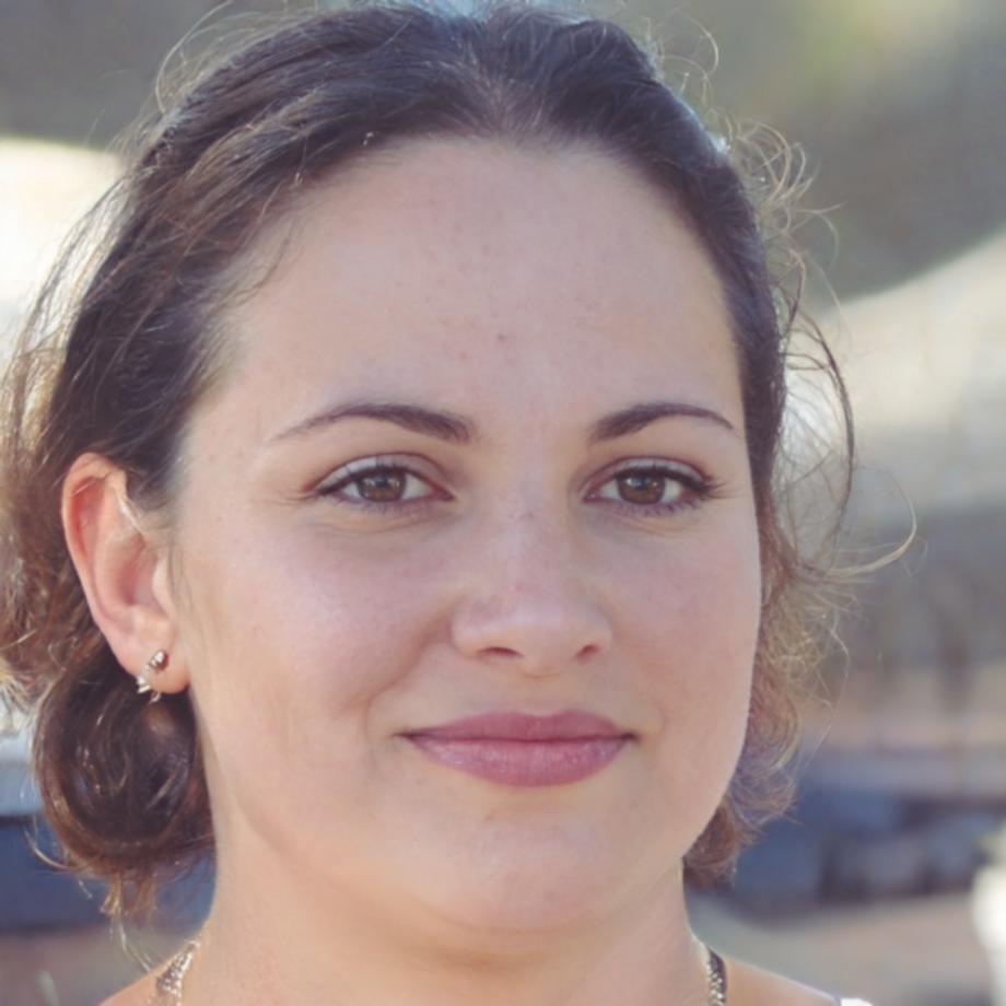 Retrato de Elara Montserrat
